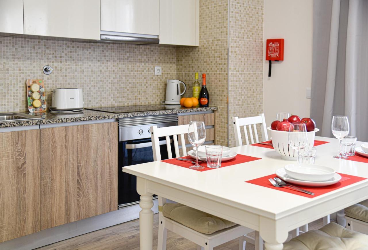 Apartamento Elegante Com Garagem E Piscina Na Praia Da Rocha Portimão Exteriör bild