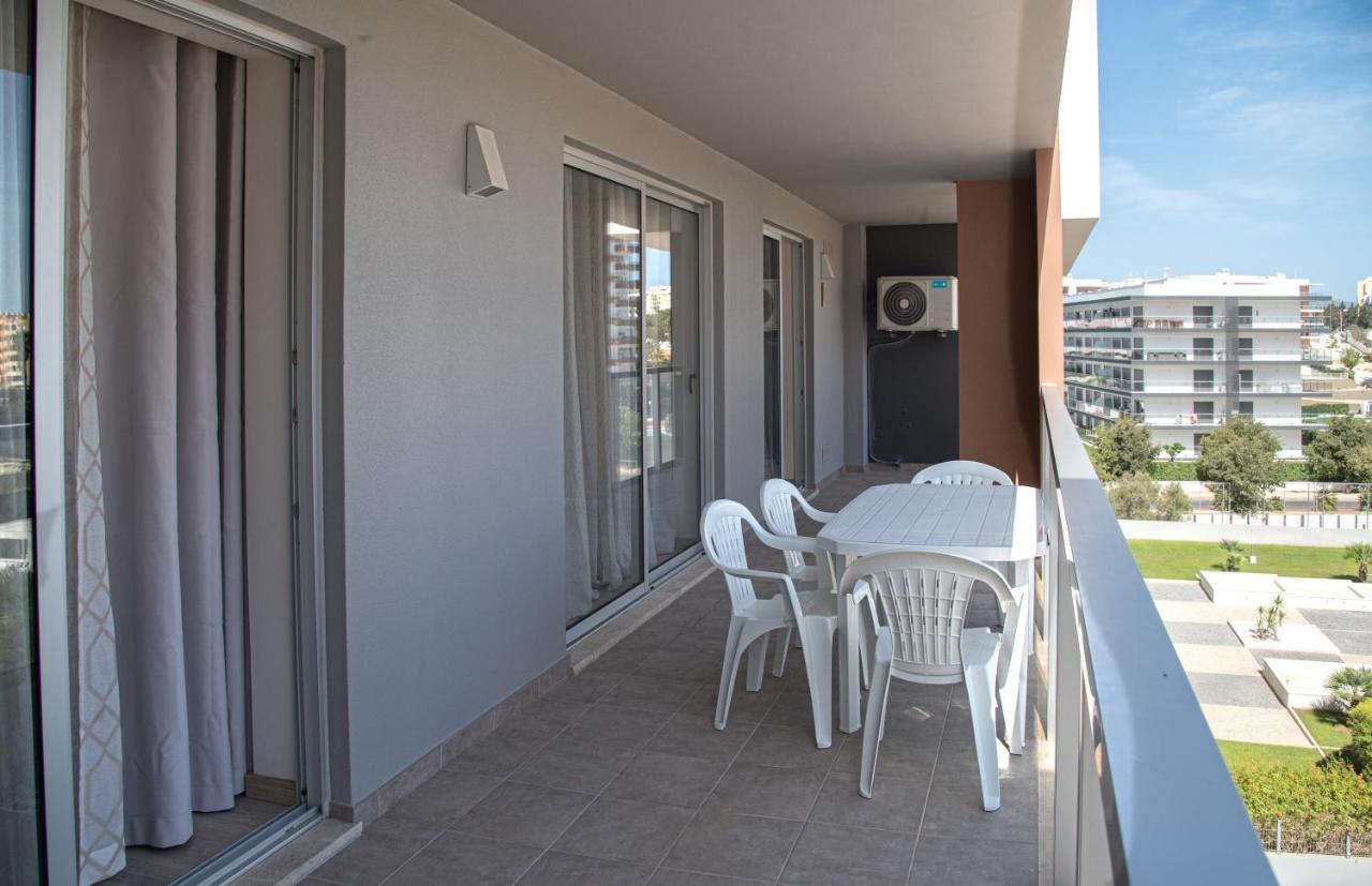 Apartamento Elegante Com Garagem E Piscina Na Praia Da Rocha Portimão Exteriör bild