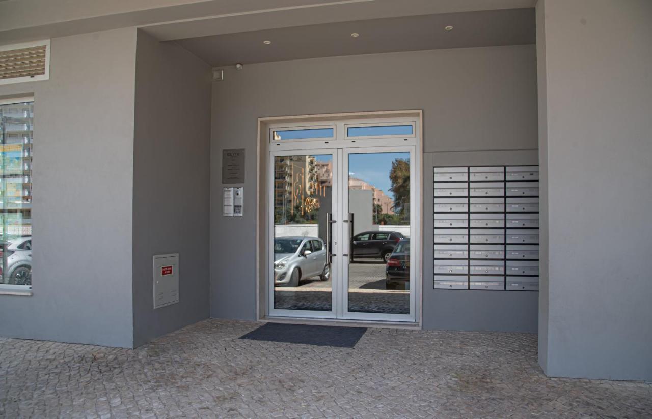 Apartamento Elegante Com Garagem E Piscina Na Praia Da Rocha Portimão Exteriör bild