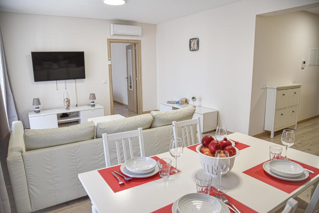 Apartamento Elegante Com Garagem E Piscina Na Praia Da Rocha Portimão Exteriör bild